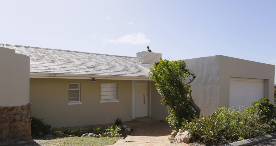To Let 3 Bedroom Property for Rent in Fish Hoek Western Cape